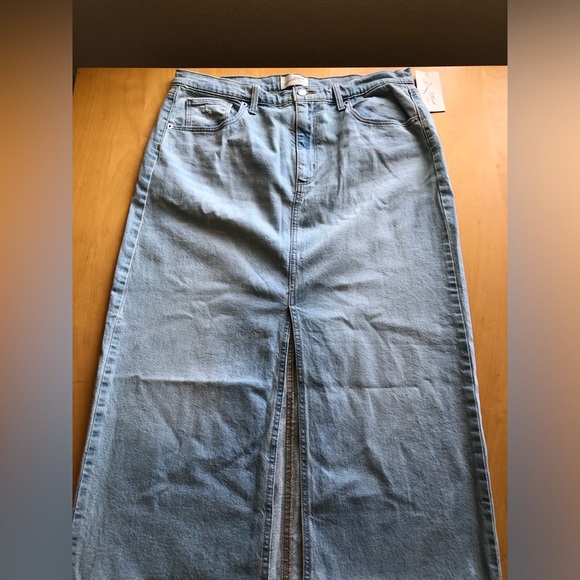 Universal Thread Dresses & Skirts - Universal Thread Blue Denim skirt with Front Slit